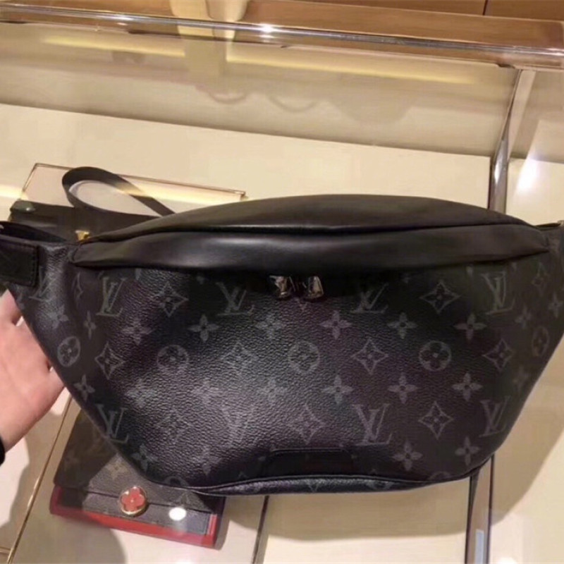 Buy Cheap Louis Vuitton LV Discovery waist bag black #9122999 from mediakits.theygsgroup.com